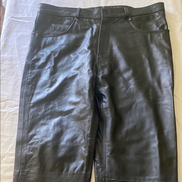 Men's Black Rocker Leather Pants - Picture 11 of 15